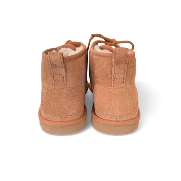 NWOB UGG Neumel Chukka Chesnut Brown Lace-up Boot Women’s Size 9 -1094269 - Picture 4 of 8